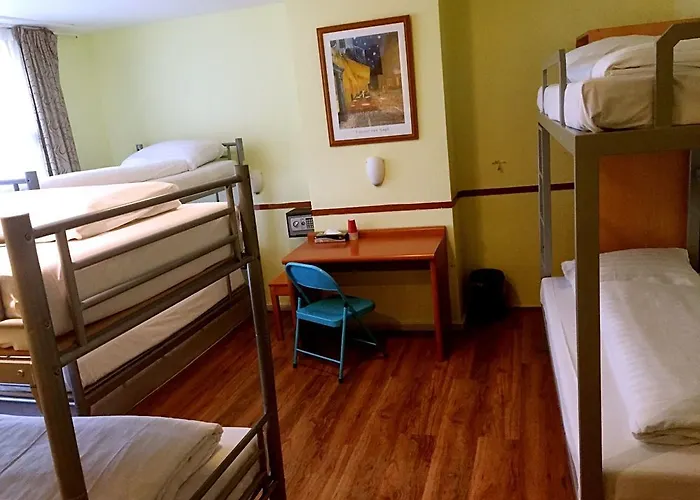 Orange Tulip Hotel 2*