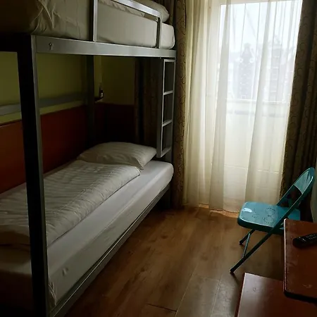 מלון Orange Tulip